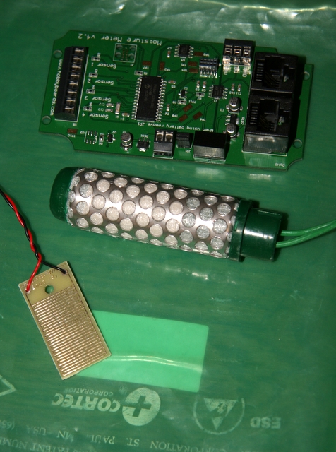 Soil moisture / leaf wetness board